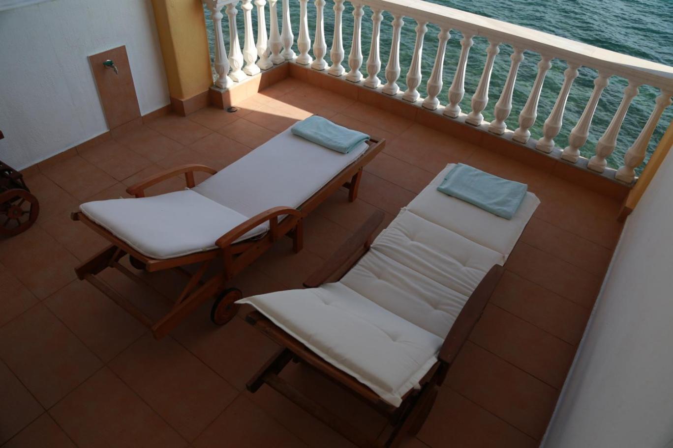 George&Katerina Houses Paralia Dionisiou Exterior foto
